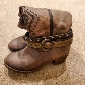 Women's boots